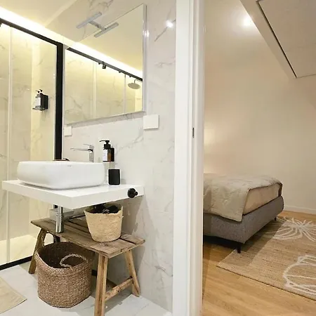 Boutique Loft By Colosseum Ac Apartment